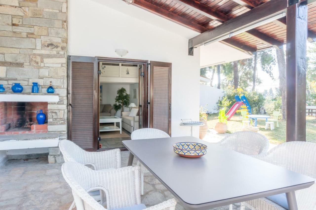 Villa Aurora In Sani With Garden And Pool Exterior foto