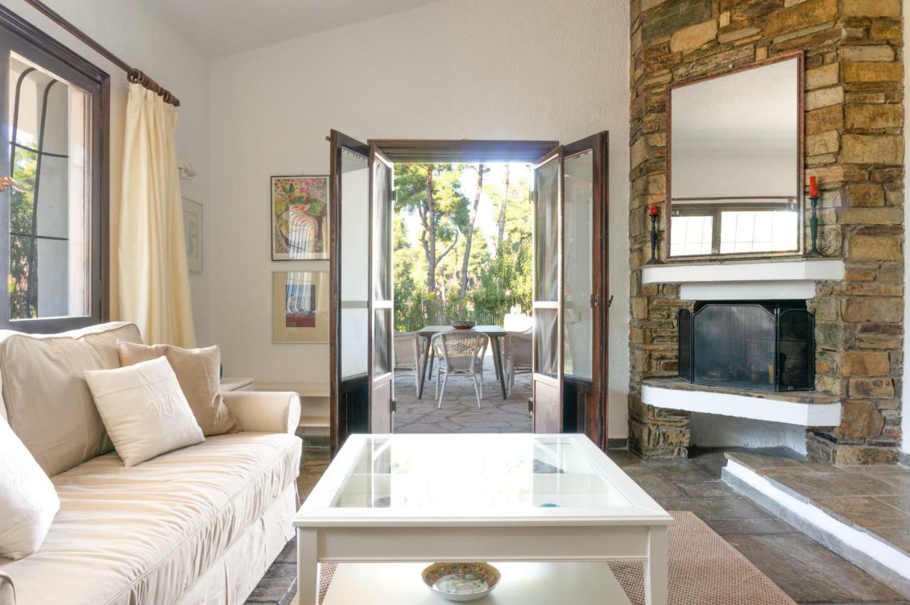 Villa Aurora In Sani With Garden And Pool Exterior foto